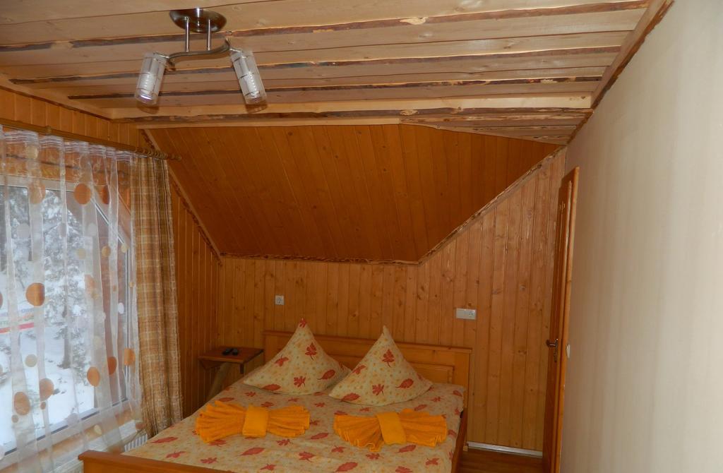 U Stozi Hotel Драгобрат Стая снимка